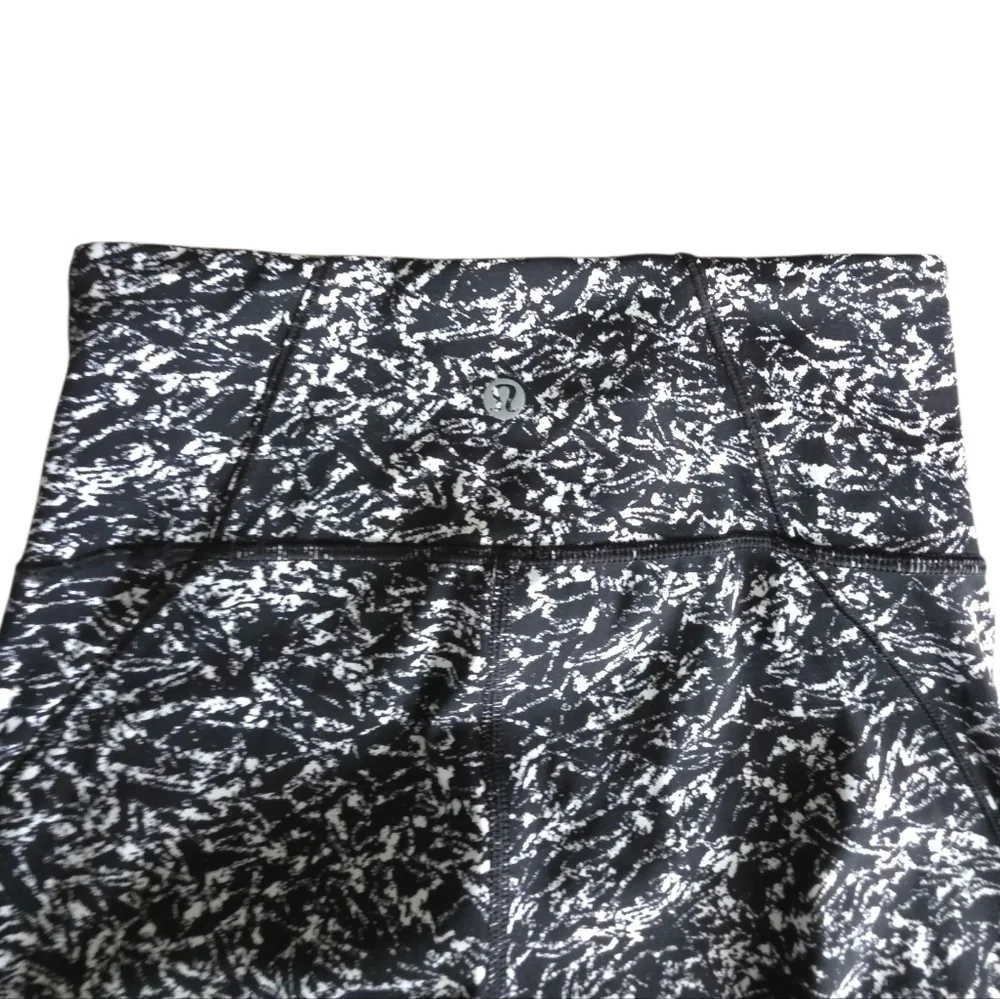 Lululemon Deep Breath Crop (21